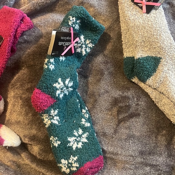 Cuddl Duds Set of 3 Cozy Crew Socks - Picture 4 of 5